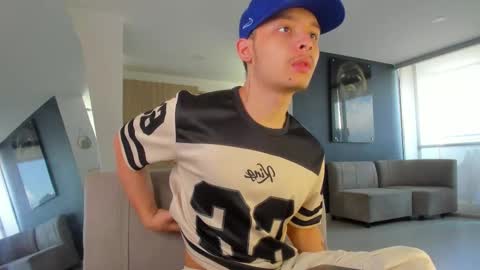 Snapshot of zeusjeff chatting on September 9, 2:49 pm zeus online show from September 9, 2:49 pm