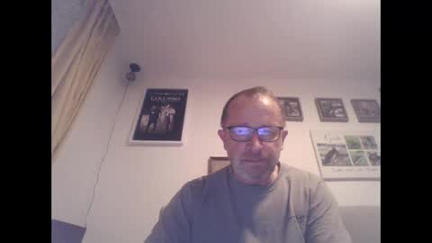 Zippi online show from October 2, 7:29 pm