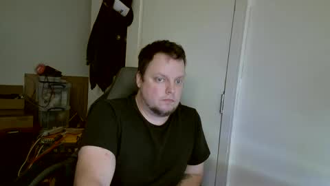 zissix online show from March 3, 8:07 pm