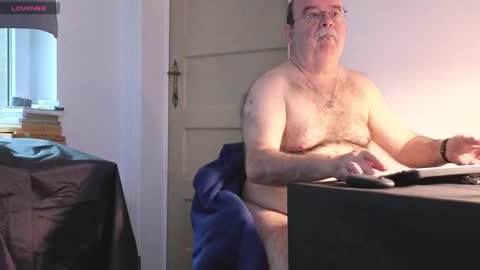 stefano online show from October 30, 7:43 am