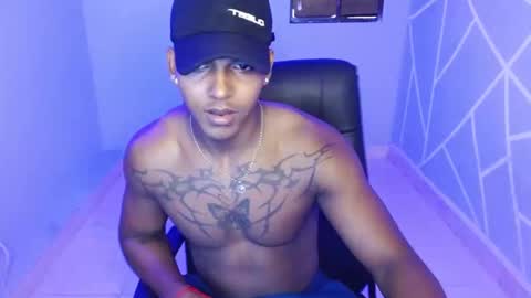 Zoriel online show from April 9, 6:03 pm