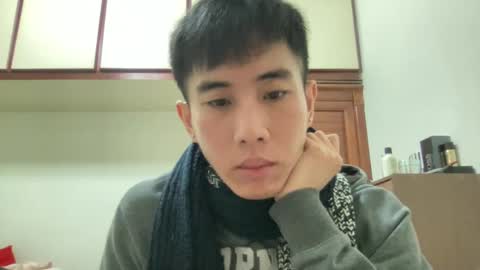 Snapshot of zseszsesz chatting on February 9, 3:12 pm Z online show from February 9, 3:12 pm