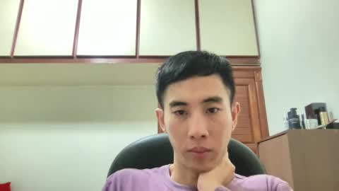 Snapshot of zseszsesz chatting on December 10, 3:12 pm Z online show from December 10, 3:12 pm