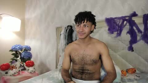 zyan_moreno online show from October 21, 5:05 pm