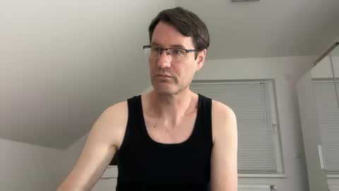 zzz123_cam online show from April 17, 3:26 pm