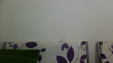 zzzzzzz41 online show from April 2, 4:26 pm