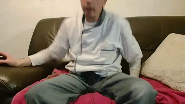 cloupefun online show from February 6, 7:05 am