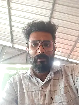 Snapshot of jithi007 chatting on January 17, 6:57 am jithi007 online show from January 17, 6:57 am