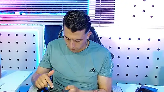 Darko0717 online show from December 2, 10:35 pm