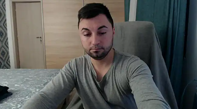 Snapshot of HankMalone chatting on January 6, 5:49 pm HankMalone online show from January 6, 5:49 pm