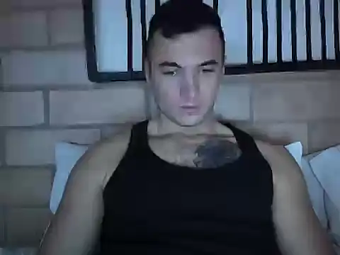 paulblack21 online show from April 18, 7:51 pm