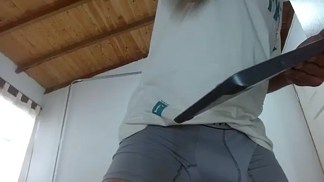 JohanyLatino online show from July 12, 12:51 pm