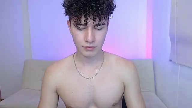 adrian morelly online show from July 3, 9:07 pm