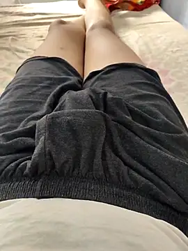 Snapshot of Horny_boy321 chatting on October 7, 9:35 am Horny boy321 online show from October 7, 9:35 am