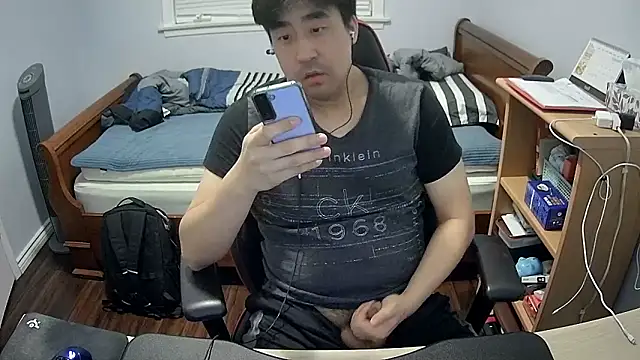 Koreanboy171 online show from February 18, 4:54 am