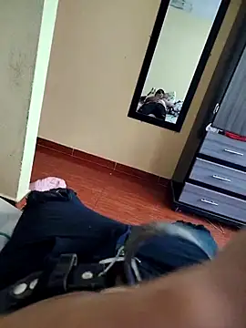 Alexisllanos online show from March 16, 2:43 pm