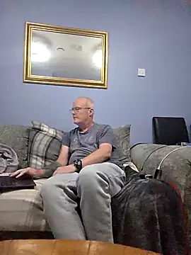 FriendlyDave online show from December 14, 9:55 pm