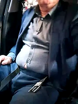 stiffandlubedxh online show from October 30, 7:32 am