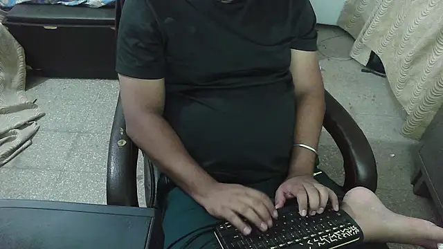 rentarob online show from November 15, 4:42 pm