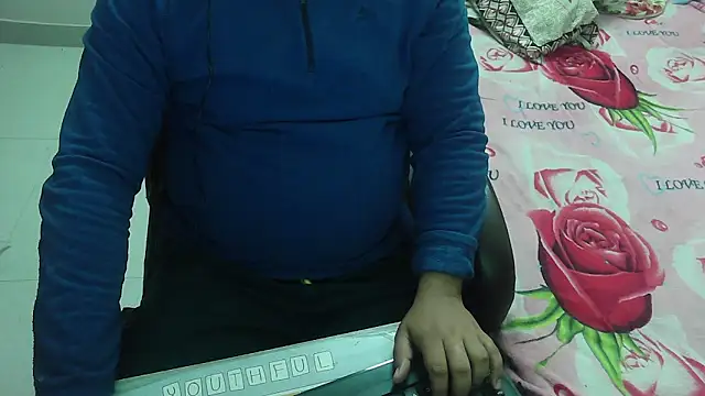Snapshot of rentarob chatting on February 17, 4:59 pm rentarob online show from February 17, 4:59 pm