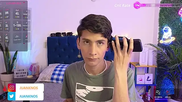 by pandora online show from April 5, 6:59 pm