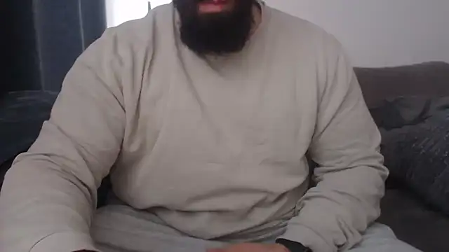 hugemachohandsome online show from February 3, 9:03 am