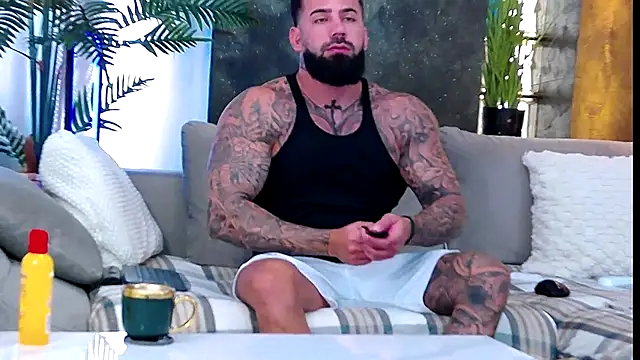 masterkingofmusclee online show from October 22, 10:19 am