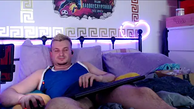 Snapshot of erotico69xxx chatting on March 20, 1:35 am erotico69xxx online show from March 20, 1:35 am