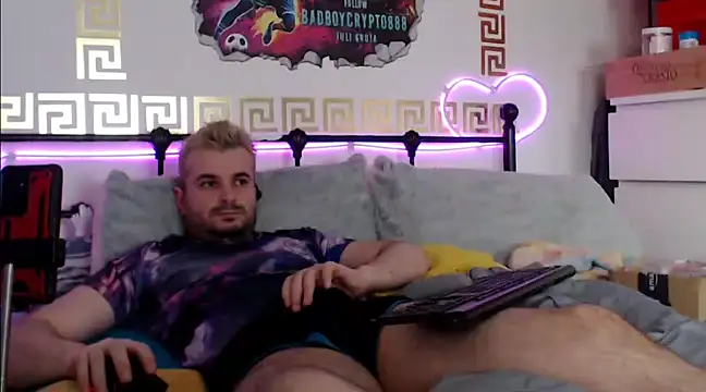 Snapshot of erotico69xxx chatting on February 26, 12:25 pm erotico69xxx online show from February 26, 12:25 pm