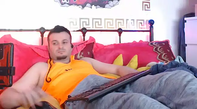 Snapshot of erotico69xxx chatting on January 1, 5:00 pm erotico69xxx online show from January 1, 5:00 pm