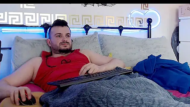 Snapshot of erotico69xxx chatting on September 29, 10:46 am erotico69xxx online show from September 29, 10:46 am