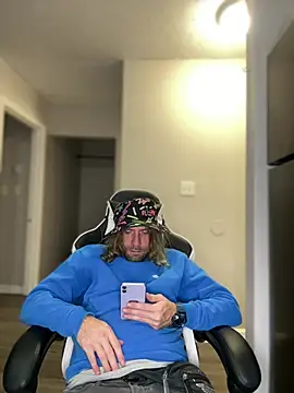 4kUsh2Fashion0 online show from December 23, 12:46 am