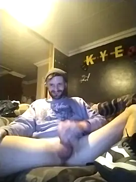 Nawtyslaveteen online show from March 4, 9:11 pm