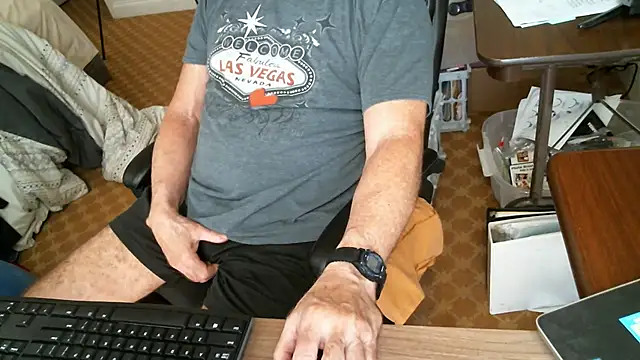 Snapshot of matureboomer chatting on February 7, 4:46 pm matureboomer online show from February 7, 4:46 pm