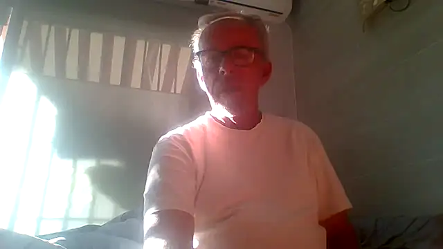 tuggy59 online show from November 2, 8:07 am