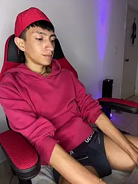 DereckCooperr online show from February 3, 6:22 am