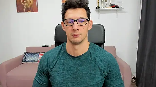 BrutusK08 online show from December 4, 7:50 am