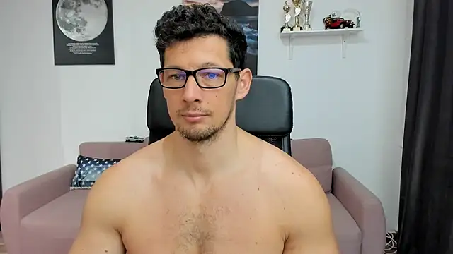 BrutusK08 online show from March 18, 7:23 am