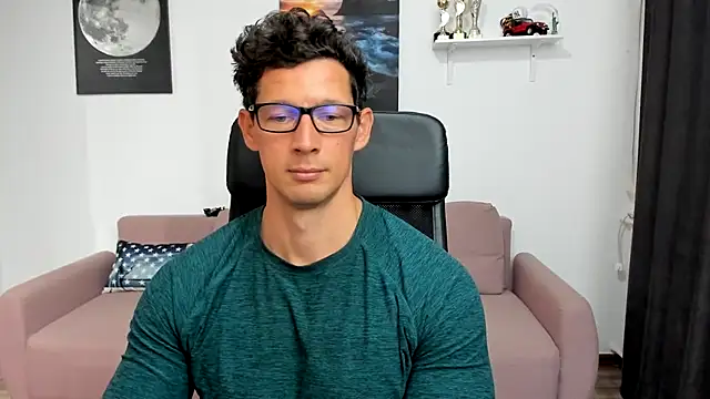 BrutusK08 online show from October 3, 6:40 am