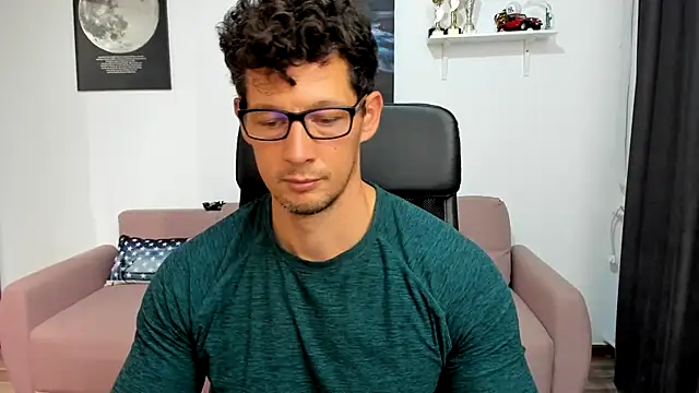 BrutusK08 online show from October 9, 6:07 am