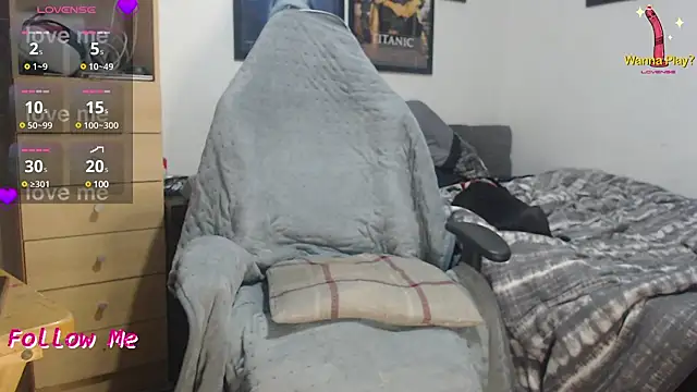 tall guy323 online show from December 7, 12:09 am