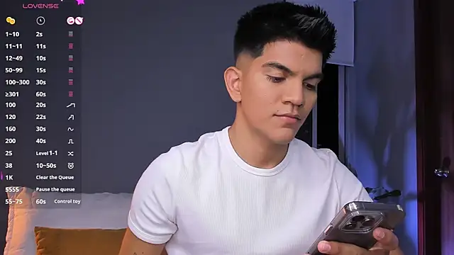 santiago 01 online show from September 12, 12:32 am