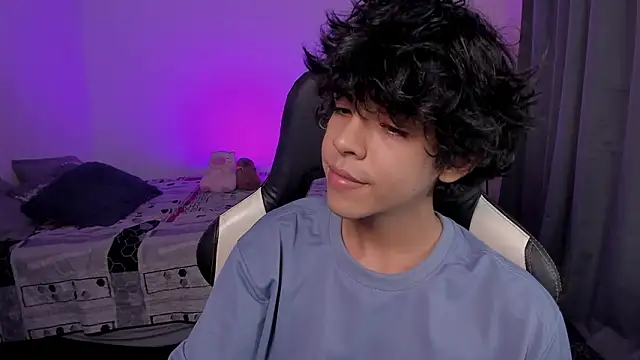 Alan26  online show from March 11, 3:46 am