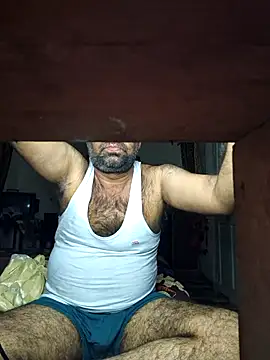 Snapshot of lund_lol chatting on October 18, 6:57 pm lund lol online show from October 18, 6:57 pm