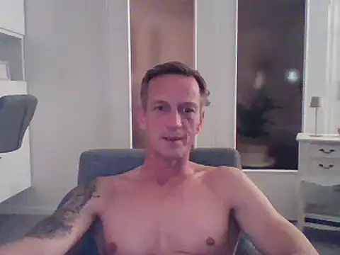 Snapshot of dirks71 chatting on March 20, 6:31 pm dirks71 online show from March 20, 6:31 pm