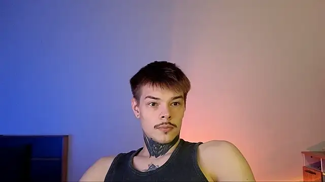 DENIS HERE online show from November 26, 5:49 pm