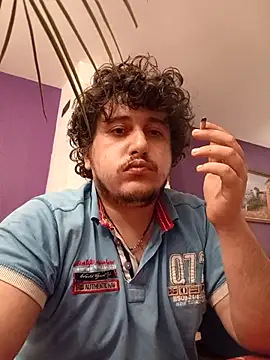 Snapshot of Daminou28 chatting on September 20, 2:22 am Daminou28 online show from September 20, 2:22 am