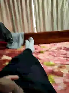 Snapshot of Nuttysub chatting on December 18, 2:21 am Nuttysub online show from December 18, 2:21 am