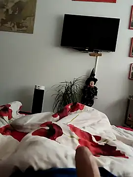 naked1973 online show from November 2, 8:29 am