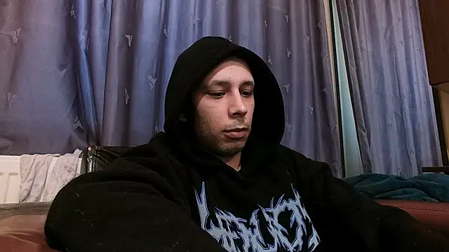 Snapshot of henryaxe chatting on January 14, 10:06 am henryaxe online show from January 14, 10:06 am